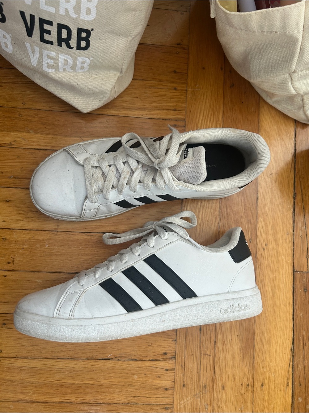 adidas White Sneakers with Black Three-Stripes Men’s 7/Women’s 8.5